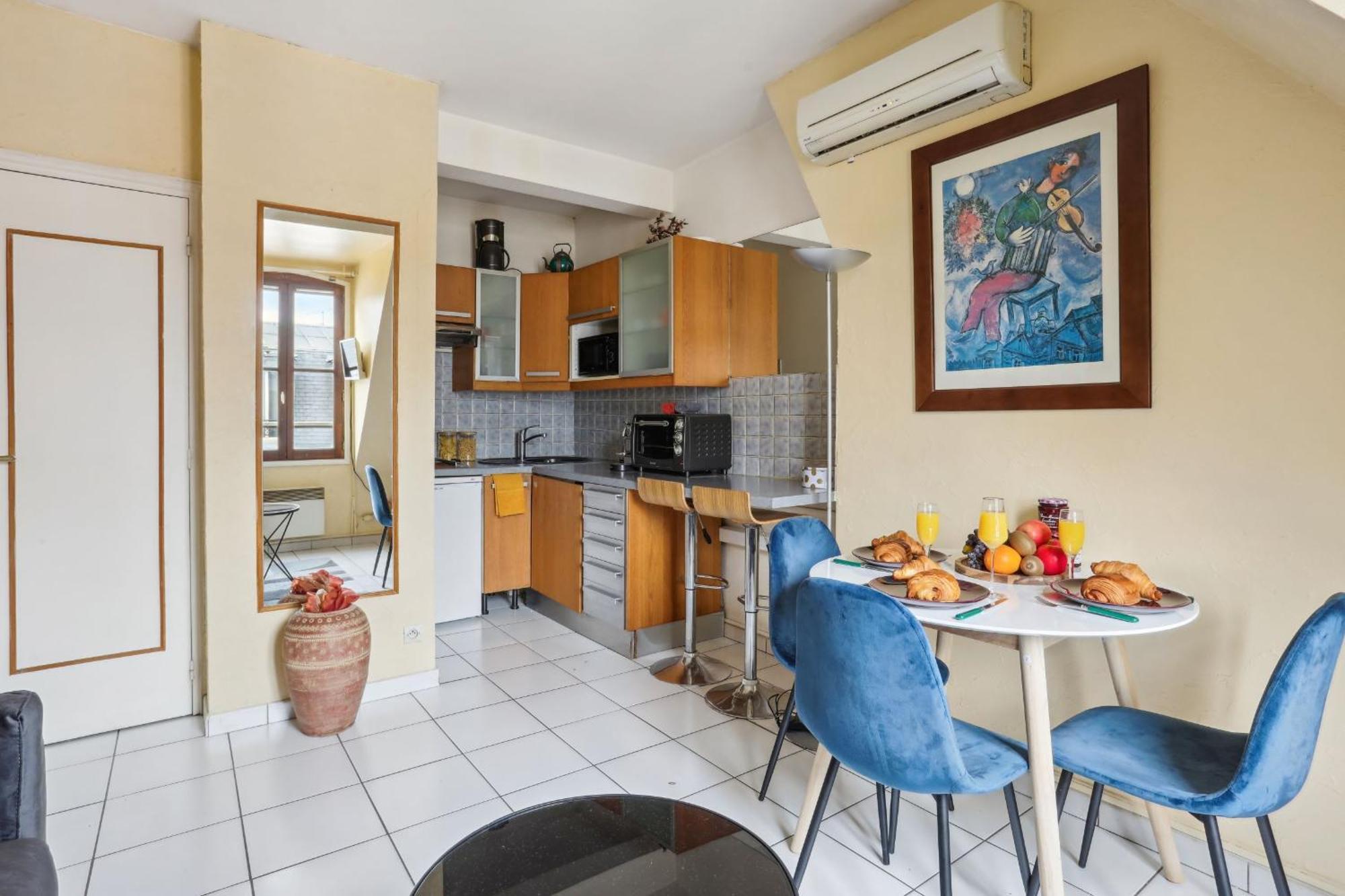 Eiffel Tower & Faubourg - 1Br - Cityapartmentstay باريس المظهر الخارجي الصورة