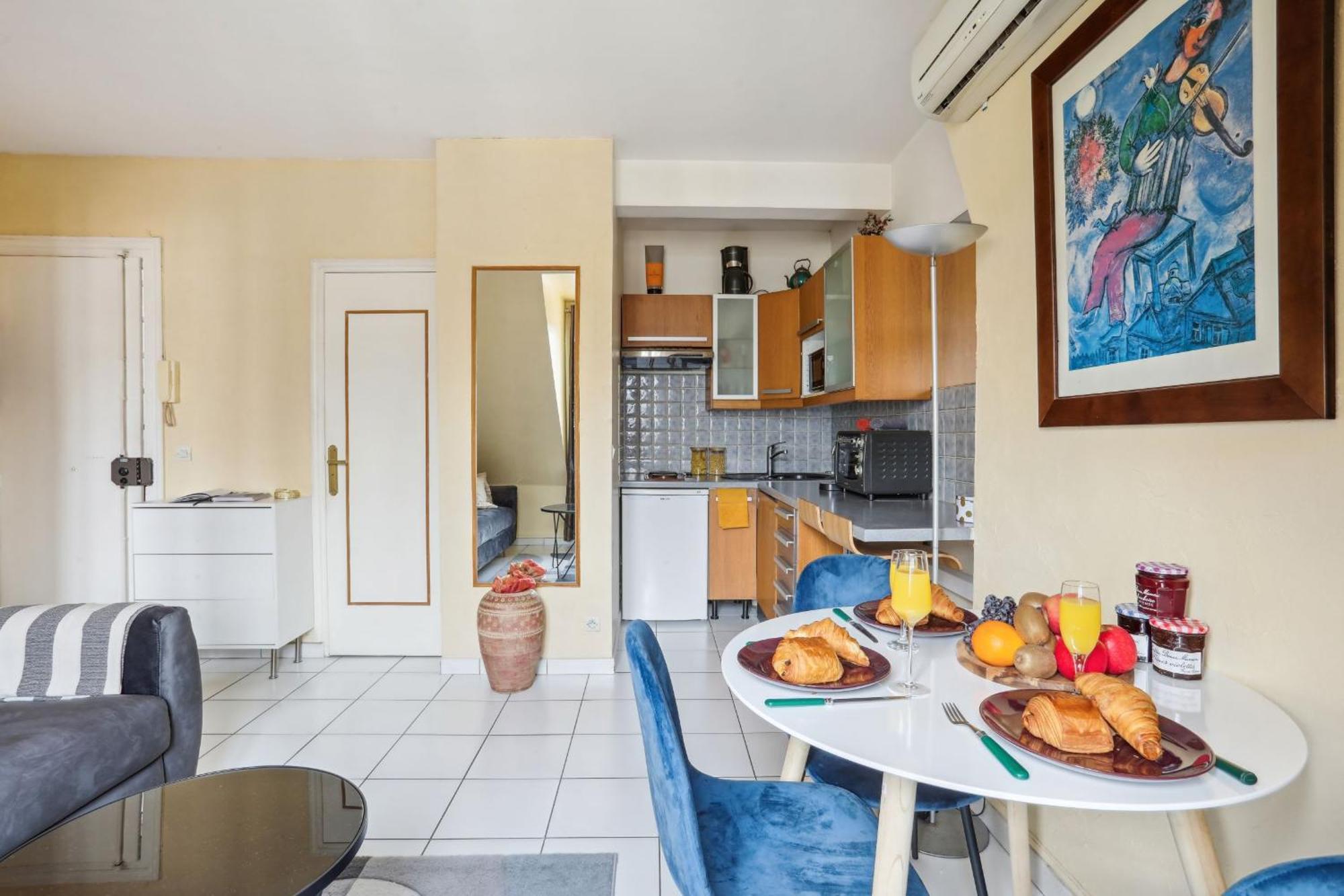 Eiffel Tower & Faubourg - 1Br - Cityapartmentstay باريس المظهر الخارجي الصورة